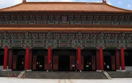 Taipéi: Recorrido matutino por la ciudad + Entrada al Museo Nacional del Palacio