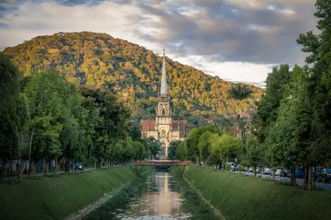 Pacote - Petrópolis + Tour Cervejeiro - Voo + Hotel - 2025