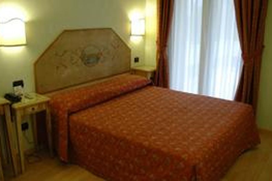 photo-1