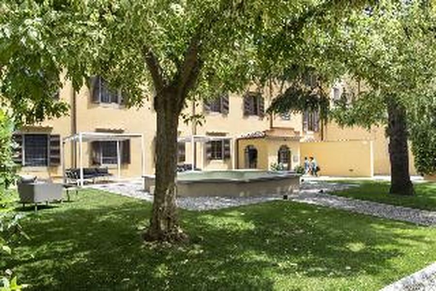 photo-1
