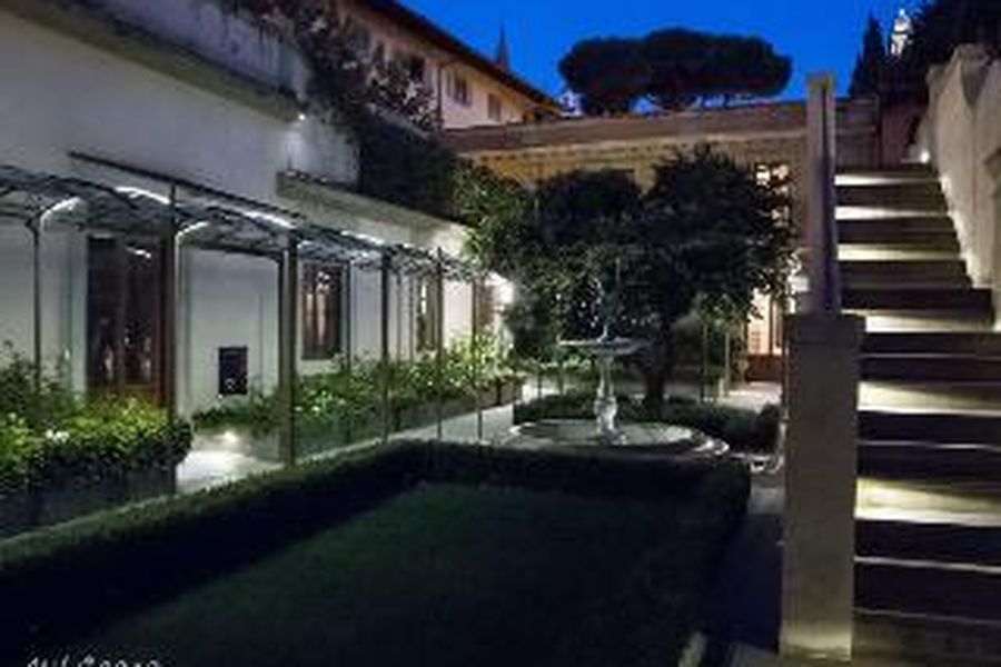 photo-1