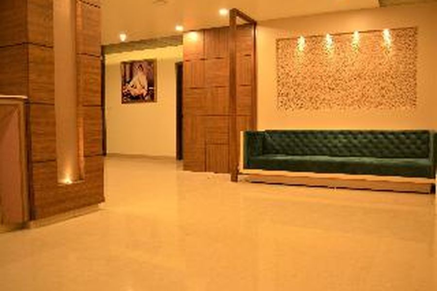 photo-0