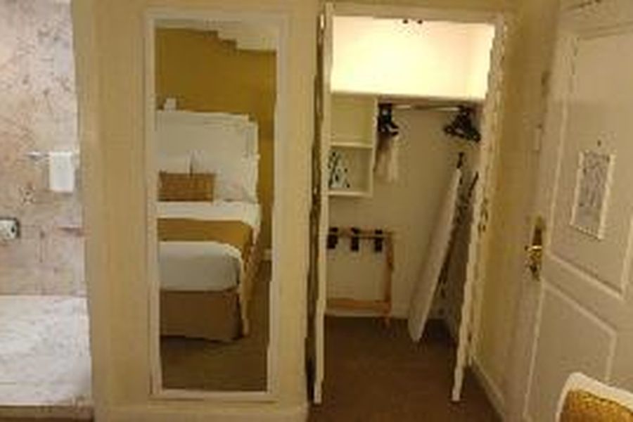 photo-0