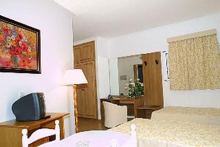 photo-0