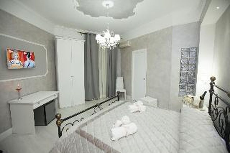 photo-0