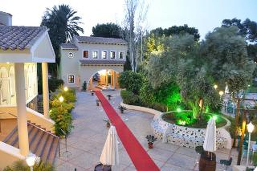 photo-1